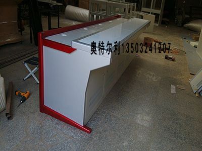 外形美觀操作臺(tái)